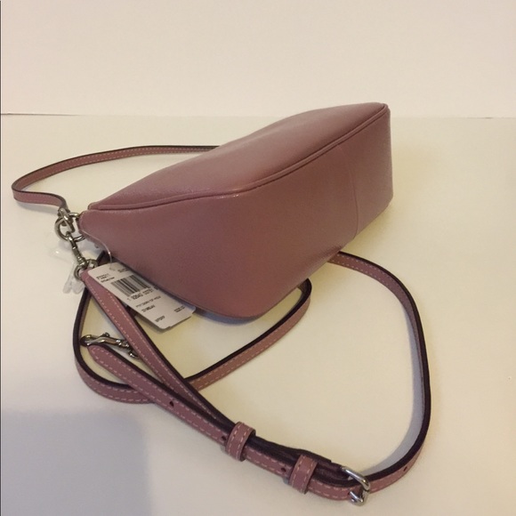 🌸SOLD 🌸NWT TOP HANDEL POUCH 🛍🌸 - Picture 2 of 8